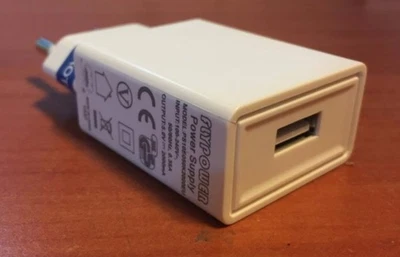 Caricatore Alimentazione Per Tablet FLYPOWER 5V 2A PS10E050K2000EU (Bianco) - Immagine 1 di 3