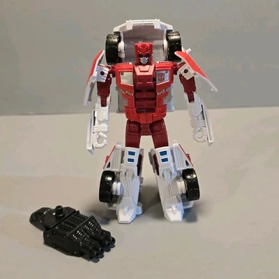 Transformers Combiner Wars Deluxe FIRST AID Figure IDW Defensor Protectobot - Image 1 of 4