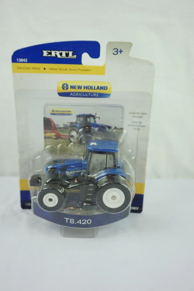 Trator New Holland T8.420 Ertl 13842 NOVO em escala 1/64 - Imagem 1 de 4