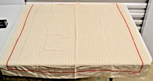 Sciarpa seta Ralph Lauren crema e rosso spillo punti 2" bordo 33"x34" bordi arrotolati a mano - Foto 1 di 5
