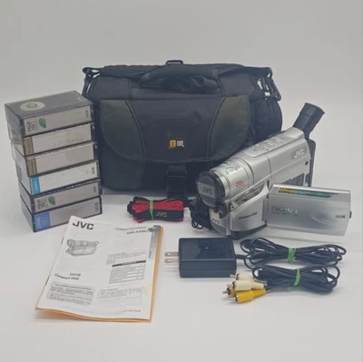 JVC Compact VHS Camcorder GR-AXM18U Needs New Battery Lens Issue - Image 1 of 4