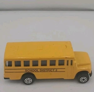 Maisto School Bus Yellow Metal District 2 Diecast Bus - Picture 1 of 4