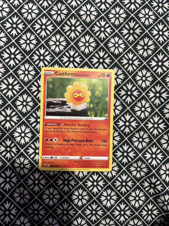Castform Sunny Form 022/198 Swsh06: Sword & Shield - Chilling Reign Regular - Image 1 of 2