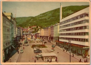Postal de Main Street Bergen Noruega PM 1955 - Imagen 1 de 2