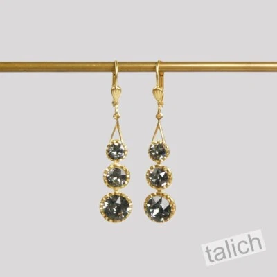 Brincos lineares La Vie Parisienne Catherine Popesco 3 cristais em cinza cintilante - Imagem 1 de 4