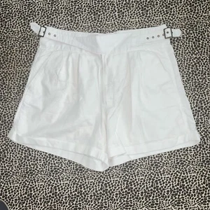 NWT Banana Republic High Rise Belted Pleated Shorts Linen Blend Size 18 White - Picture 1 of 8