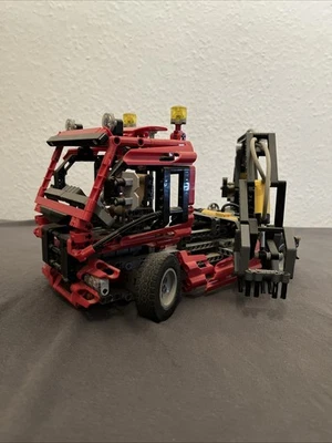 LEGO Technic Truck mit Pneumatik-Kran (8436) - Bild 1 von 2