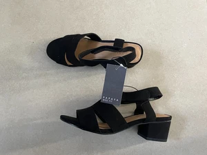 Papaya sandals x 2 pairs size 3. - Picture 1 of 2