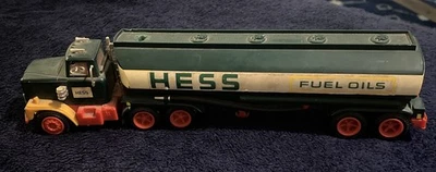 Camión cisterna Hess 1977 vintage Amerada Corp no probado Foto 1 de 4