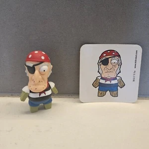 Kidrobot Family Guy Series 1 Seamus Vinyl Figure 1/32 - Bild 1 von 3