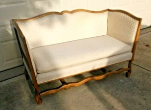 Bernhardt 'Hibriten' 58 3/4" Sofa  - Picture 1 of 6