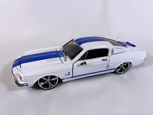 Carroll Shelby Licensing Die-Cast Replica "1968 Shelby GT500KR" Collectible Car - Picture 1 of 10