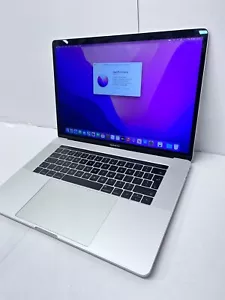 Apple MacBook Pro 15 A1707 Core i7 2,9 GHz 2016 16 GB Mem 500 GB SSD 15,4 pollici (5201) - Foto 1 di 8