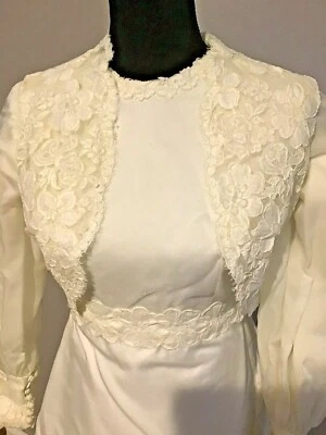 Vintage Wedding Gown Dress William Cahill Vest & Long Train Vintage Sm 2 4 - Image 1 of 4
