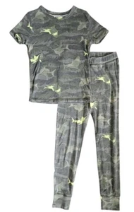 GAP KIDS Green Camouflage Shark Print Short Sleeved Cotton Pajamas Boys Size 8 - Picture 1 of 2