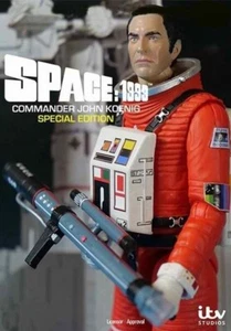 Cosmos 1999 Figurine Captain John Koenig Base Alpha Shotgun Laser Space 1999 - Imagen 1 de 8