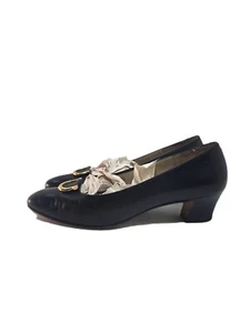 Salvatore Ferragamo Luisetta Navy Gold Pumps Shoes Womens Size 6.5 AA - Picture 1 of 12