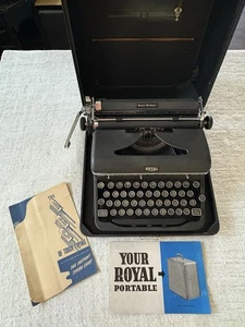 Máquina de escribir portátil Royal Quiet DeLuxe años 40 EE. UU. + Estuche Llave Manual Limpio - Imagen 1 de 16