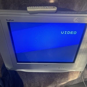 RCA 20" CRT Retro Gaming TV 20F511T Television Tested Side Speakers Remote - Picture 1 of 6