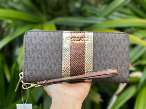Michael Kors Jet Set Travel LG Continental Wallet MK Center Stripe MK Brown - Picture 1 of 11