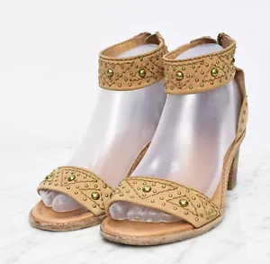 FRYE Brielle Deco Sandal Tan Leather Ankle Strap Stacked Heel Womens Sz 7.5 - Picture 1 of 12