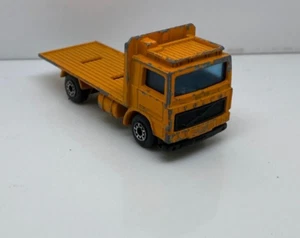 MATCHBOX VOLVO FLATBED LORRY 1:90 1981 LESNEY ENGLAND ORANGE 70 - Bild 1 von 8