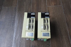 Servoamplificador de CA Mitsubishi MR-J2-40B 400W, lote de 2 - Imagen 1 de 4