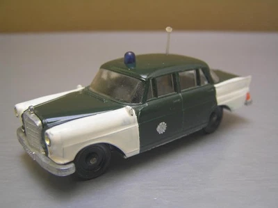 Siku V250 Mercedes Benz 190 D Police Car made in Germany Near Mint - Image 1 of 4