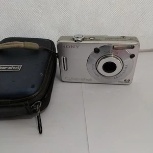 Sony Cyber-shot DSC-W50 6MP fotocamera digitale compatta - argento - non testata - leggere - Foto 1 di 6