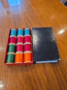 Vintage Box Of Sunset Sewing Thread 12 Wood Spools  - Picture 1 of 3