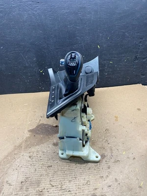 2011 to 2013 Kia Optima Automatic Transmission Shifter W/ Bezel R2677 DG - Image 1 of 4