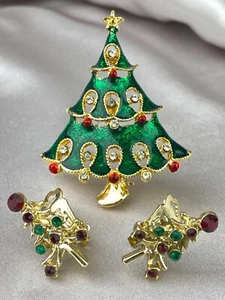 2 Vintage Gold Tone CHRISTMAS TREE Items Pin/Brooch Clip Earrings - Picture 1 of 12
