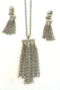 Vintage Chain Tassel Necklace 24" + 3" Tassel & Matching Clip on Earrings - Picture 1 of 6