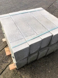 6 X QUALITY GREY STRAIGHT KERBS / BOARDER,KERBSTONES , STEPS EDGING ,WALLING - Picture 1 of 8