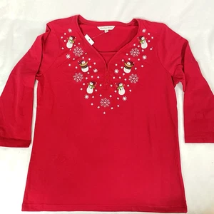 New Christmas Red Tee T-Shirt Snowmen Flakes Small Heritage Charms - Picture 1 of 9