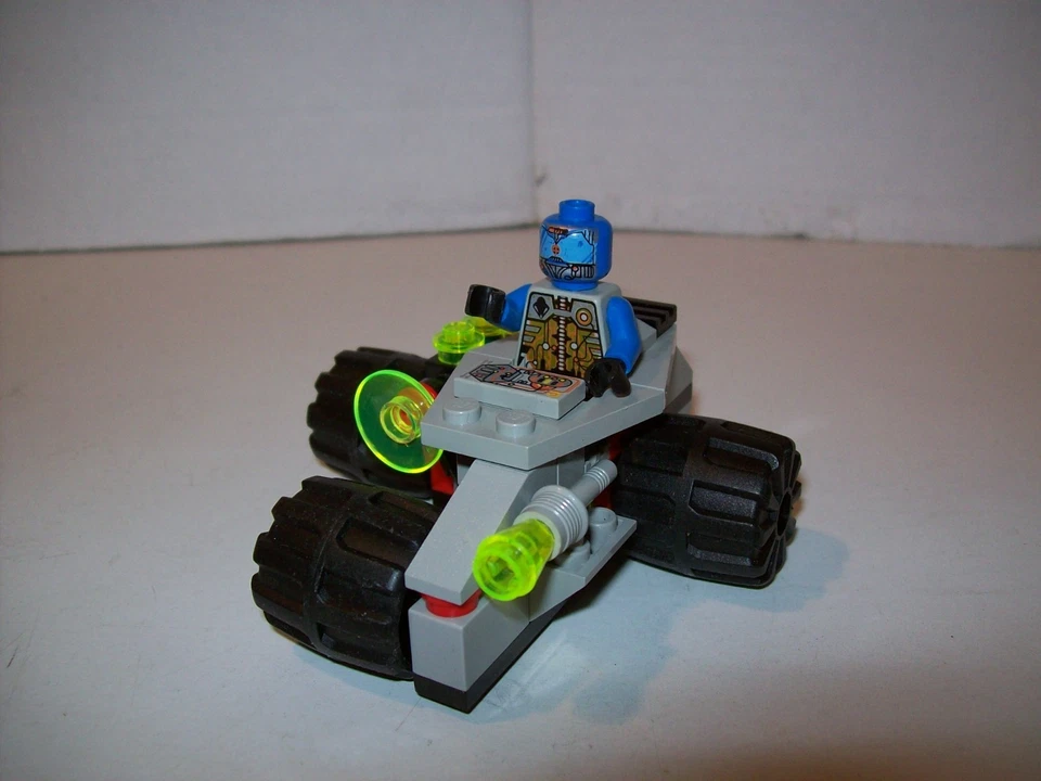 Lego 6818 Space UFO CYBORG SCOUT Completo con Instrucciones Foto 1 de 1