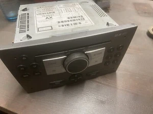 Blaupunkt Vauxhall CD30 Vivaro Van CD Radio Grey UNTESTED - Picture 1 of 3