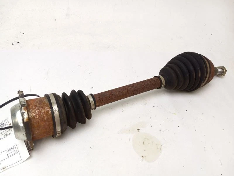 EJE DEL CONDUCTOR DELANTERO se adapta a VOLKSWAGEN BEETLE GL 1999-2005 JETTA Foto 1 de 4