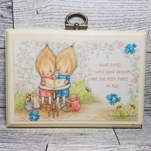 VTG BETSEY CLARK HALLMARK FRIENDSHIP PLAQUE 1983 Good times w/ good friends - Picture 1 of 5