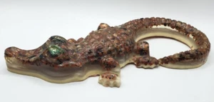 Vintage Lucite Crocodile Figurine Enchanted Indian Shop Souvenir Arizona 1960's - Picture 1 of 8