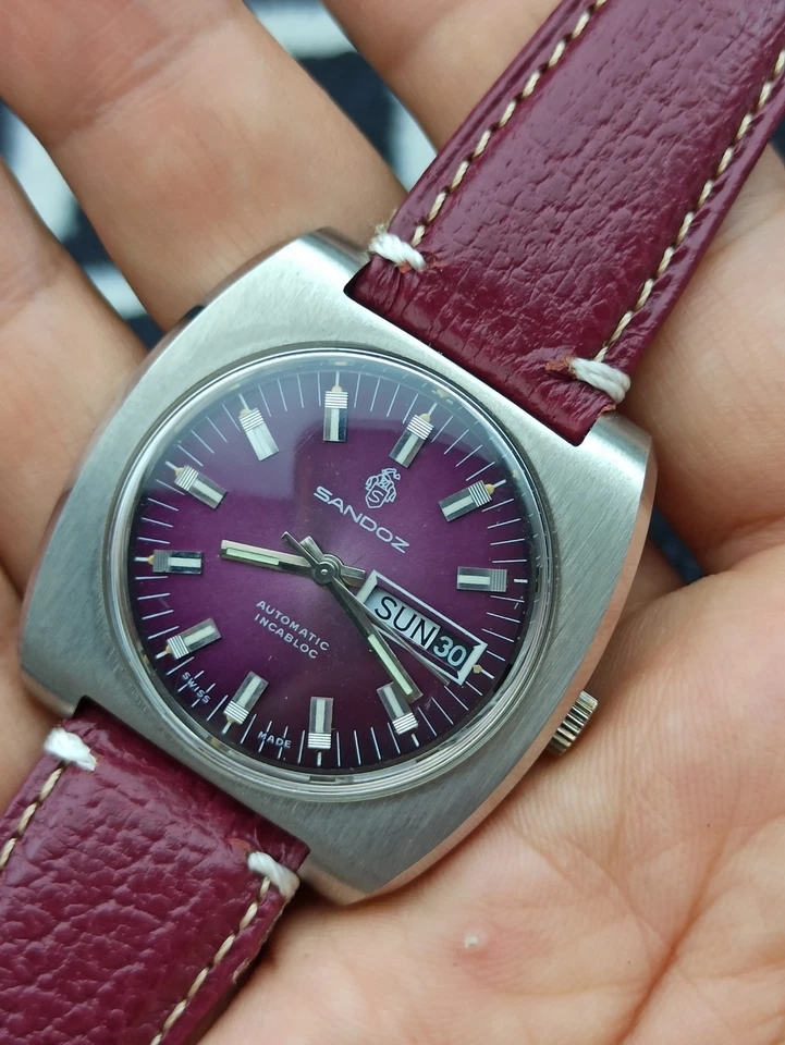 Reloj Pulsera Estilo Informal Sandoz Esfera Púrpura Elegante Suizo De Colección Foto 1 de 4