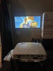 BenQ MW571H 3300 Lumen WXGA DLP Projector Bundle, All Included Remote Cables Bag - Picture 1 of 11