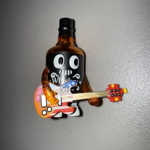 Tokidoki Boozy Besties Whisky Tango *Cazador* ¡Súper Raro Envío Rápido! - Imagen 1 de 2