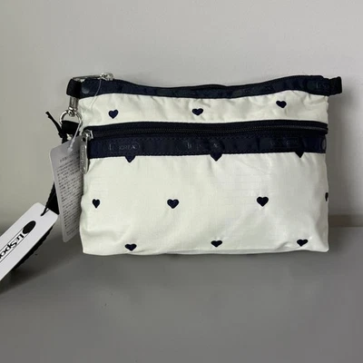 Bolso de Mano Cosmético Lesportsac Bordado Corazón Nuevo con Etiquetas Foto 1 de 4