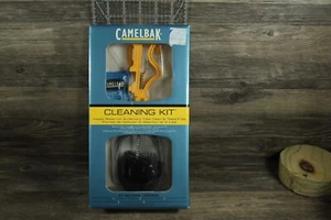 Camelbak Cleaning kit -  Reservoir Brushes, Reservoir Dryer, 2 Cleaner Tabs - Picture 1 of 3