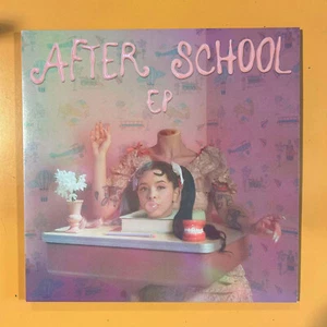 Melanie Martinez - After School (12" Vinyl EP Forest Green / Grape Marble) ** - Picture 1 of 5