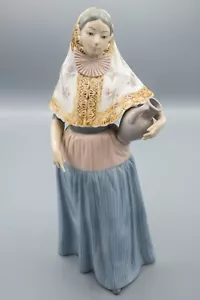 DAMAGE Lladro 5240 “Lady From Majorca" Woman Vase Figurine FREE USA SHIPPING - Picture 1 of 9