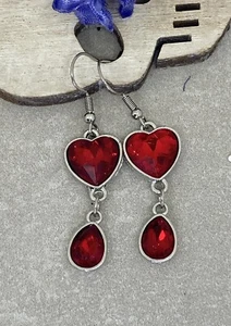 Pair Of Sexy Deep Red Heart Jewel Earrings Pagan Goth Wicca Drop Dangle Prom - Picture 1 of 5