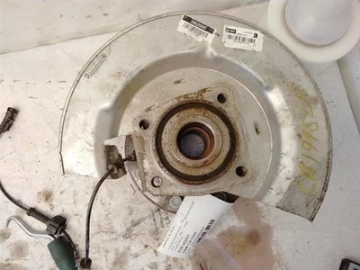 Front Hub 84199405 Fits 11-19 Silverado 3500 4x4 2896460 - Image 1 of 4