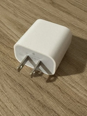 Apple 20W USB-C Power Adapter - Image 1 of 3